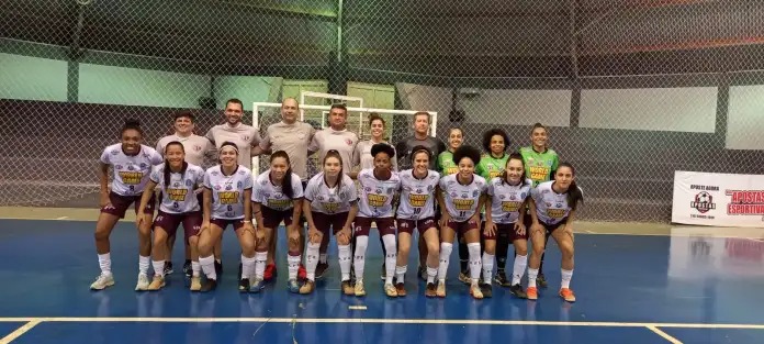 Futsal Feminino de Araraquara é tricampeão da Liga Paulista