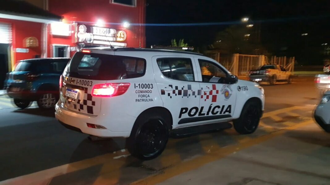 Criminoso foi capturado e preso pela PM em Piracicaba (Foto: Reprodução/EPTV Campinas)