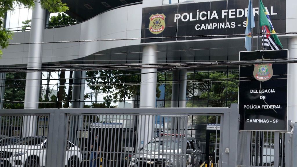 Polícia Federal, em Campinas (Foto: Denny Cesare/Código19)