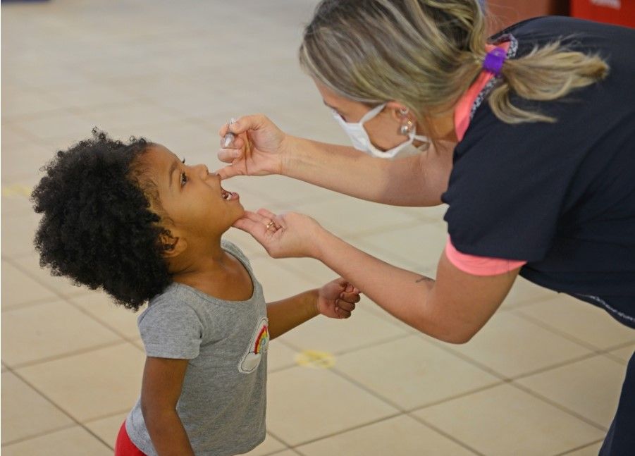 Vacinação acontece em shopping de Campinas até sábado (28) (Foto: Divulgação/PMC)
