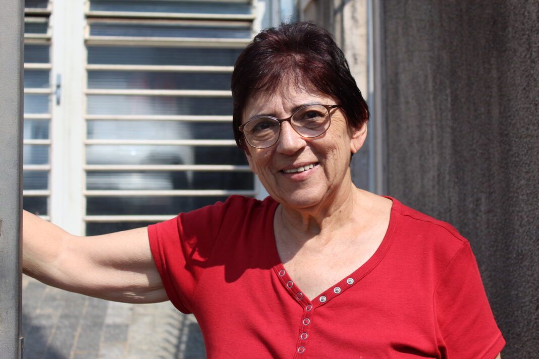 Sueli de ngelo é dona de casa e mora no Jardim Proença há 47 anos