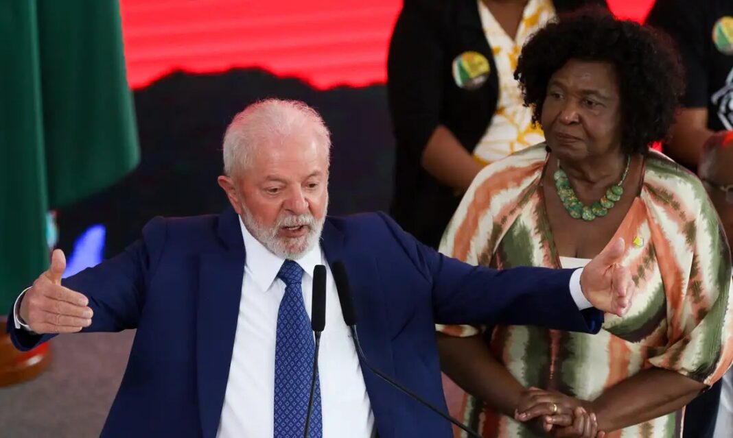 Presidente Luiz Inácio Lula da Silva anunciou pacote neste Dia da Consciência Negra (Foto: Fabio Rodriguez Pozzebom/ Agência Brasil)