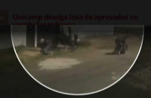 Câmera de segurança flagrou o casal sendo assaltando em Limeira (Foto: reprodução)