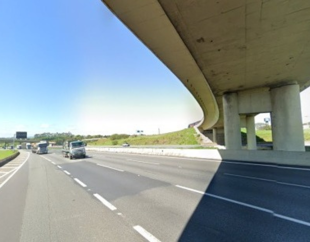 Acidente aconteceu na Rodovia dos Bandeirantes (SP-348) (Foto: Reprodução/Google Street View)
