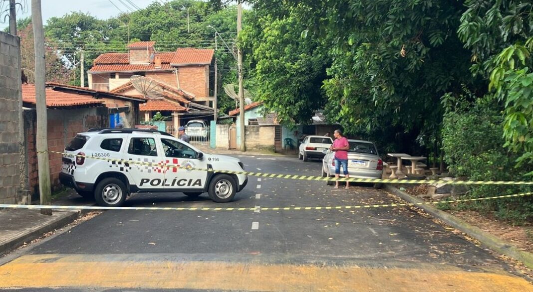 Crime aconteceu em Santo Antônio de Posse (Foto: Júnia Vasconcelos/EPTV Campinas)