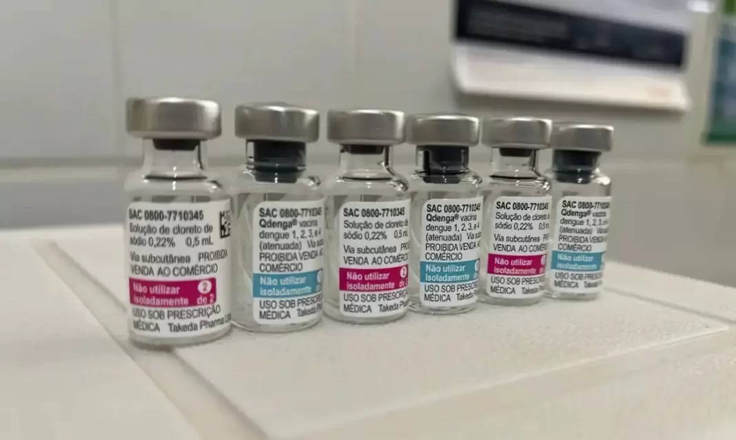 Ministério da Saúde (MS) entregou as vacinas contra dengue ao CVE (Centro de Vigilância Epidemiológica) paulista na última sexta-feira (Foto: Código 19)