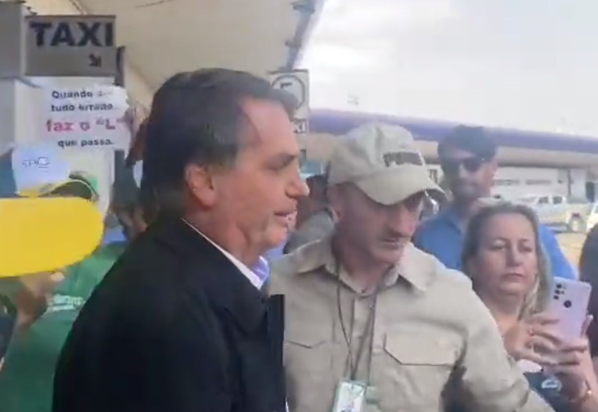 Jair Bolsonaro participa da Festa do Peão de Barretos