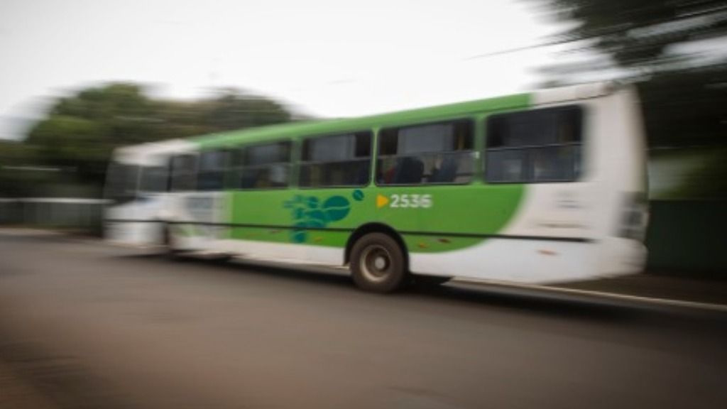 Pela primeira vez, Ribeirão Preto (SP) faz uma demonstração com um ônibus  movido a gás. A parceria da Scania com a prefeitura traz o modelo urbano K  280 4×2, que poderá ser