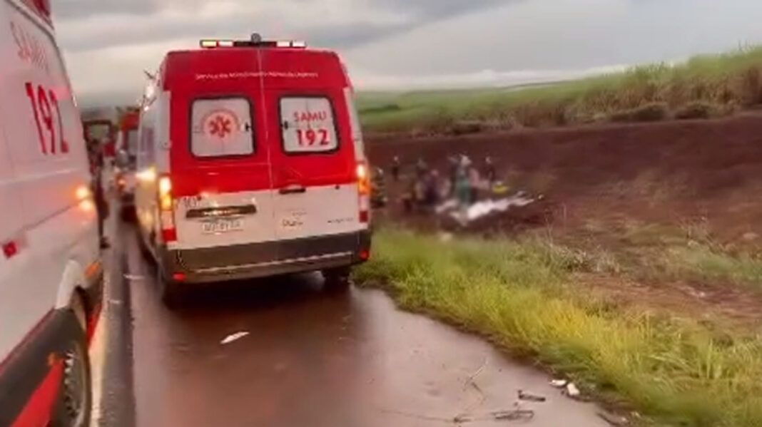 Acidente com ônibus na região de Ribeirão Preto