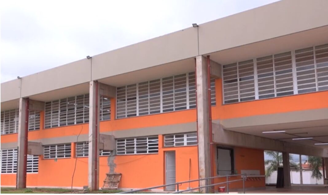 Escola municipal Domingos Angerami em Ribeirão Preto
