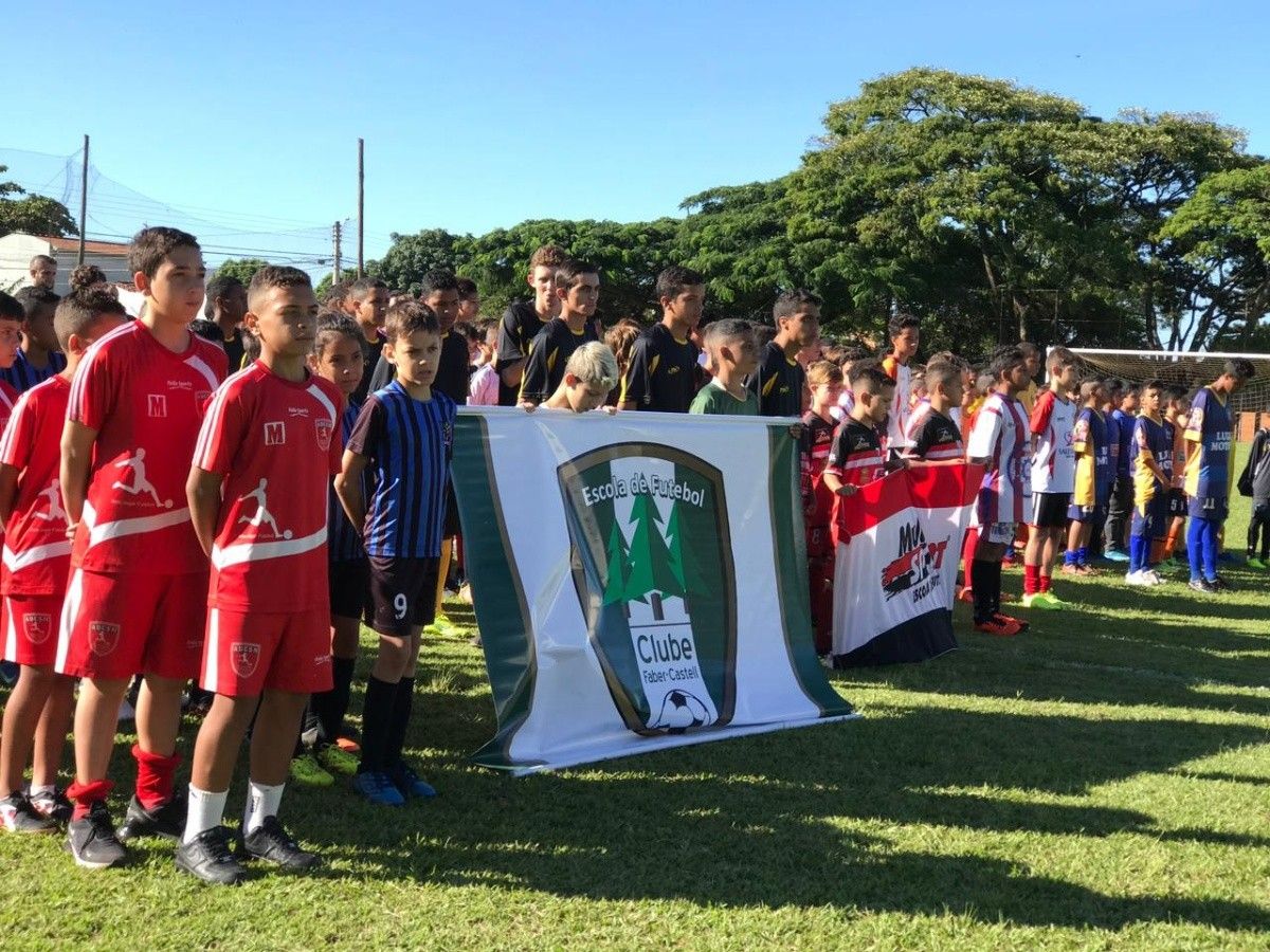 Festival de futebol reúne quatro equipes em São Carlos - São Carlos Agora