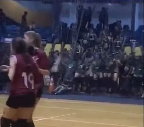Vídeo gravado em São Carlos mostra alunos de Medicina em “masturbação coletiva” durante jogo de vôlei feminino