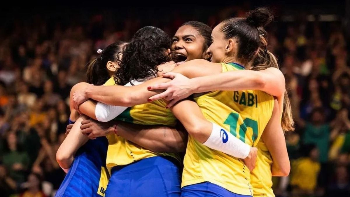Seleção brasileira feminina de vôlei garante vaga na Olimpíada de