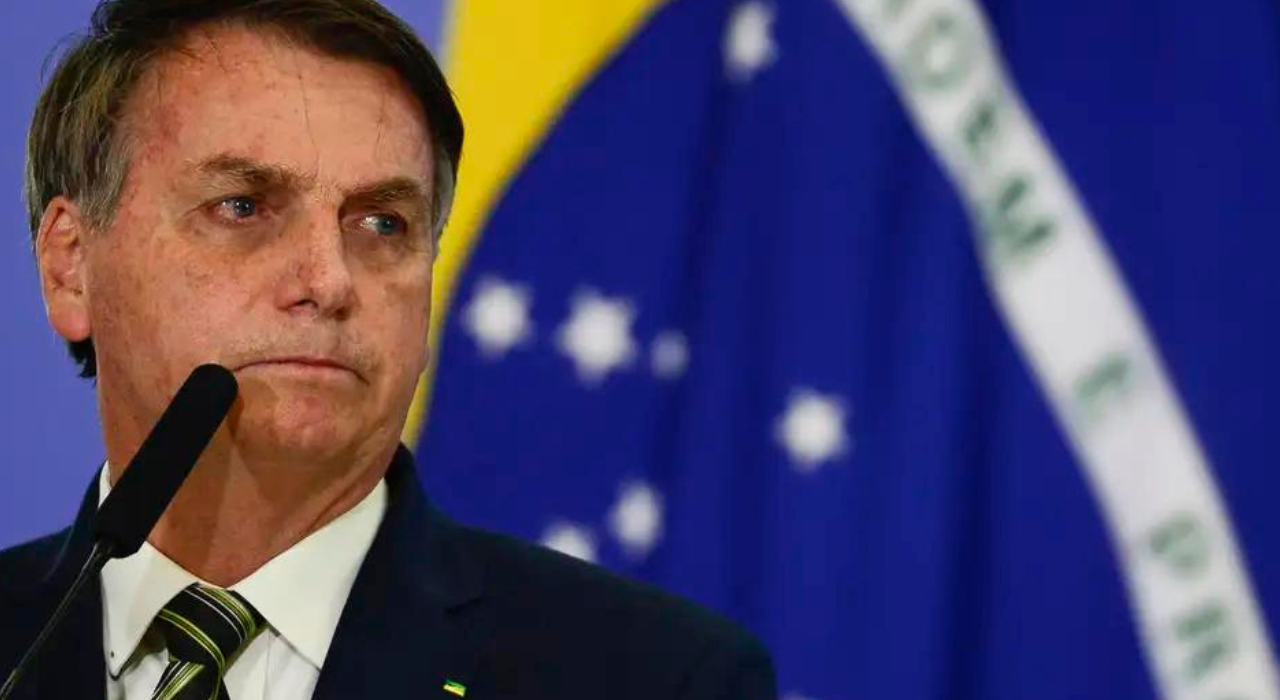Jair Bolsonaro é alvo da Polícia Federal
