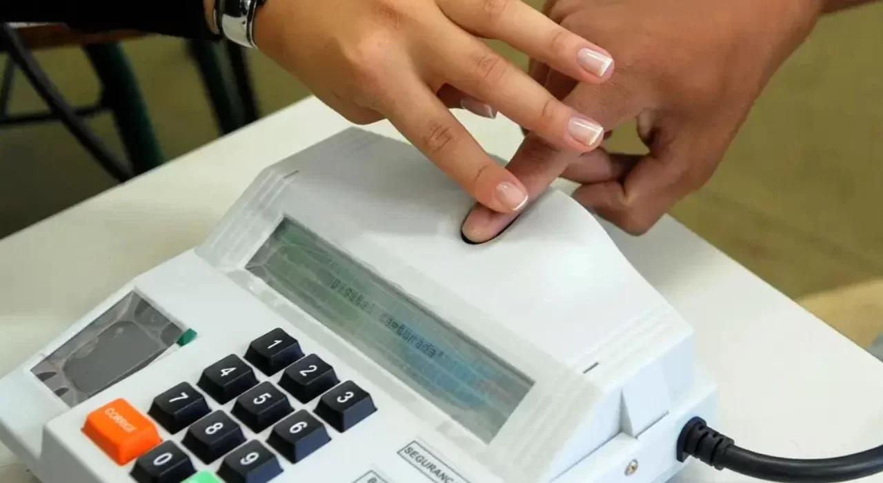 Eleições Municipais de 2024 continuará com o sistema de biometria